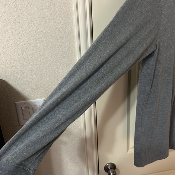 Jordan Long sleeve shirt- Size XLT - Picture 3 of 6